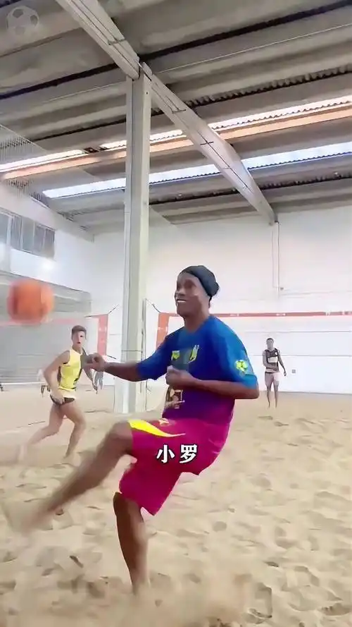 搭配在不少