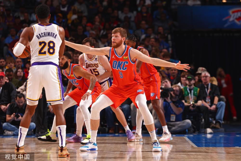 格将其彻底 格将其彻底