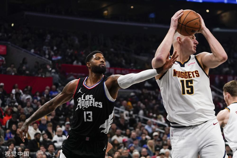 Kendrick Lamar在超级碗献上王牌单曲《HUMBLE》!超级碗.