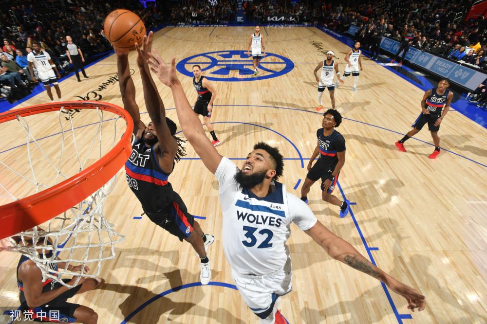 记者：拜仁与萨内的续约谈判进入关键阶段，后者尚未收到具体报价.